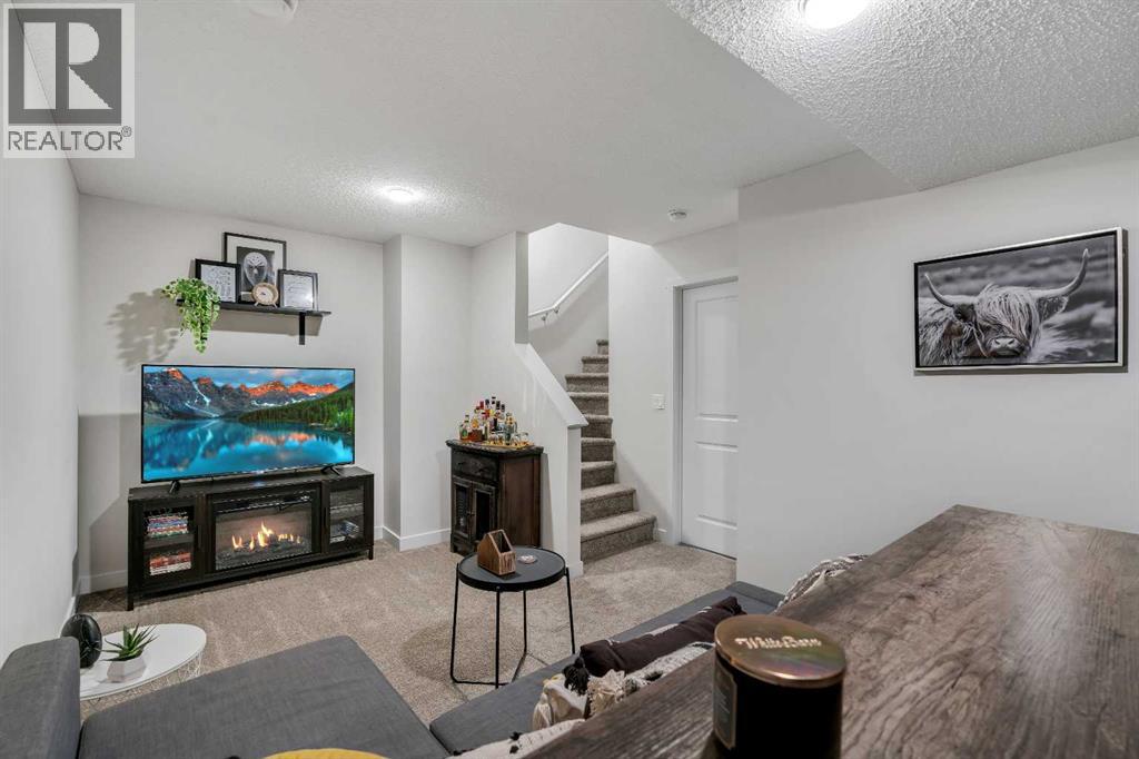 24 Carringvue Way Nw, Calgary, Alberta  T3P 1K8 - Photo 32 - A2293180