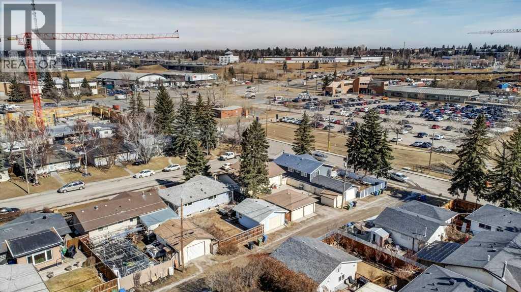 81 Healy Drive Sw, Calgary, Alberta  T2V 2Z8 - Photo 36 - A2295637