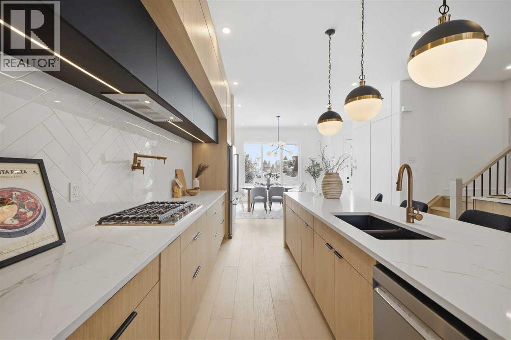 2105 7 Street Ne, Calgary, Alberta  T2E 4C7 - Photo 9 - A2296372