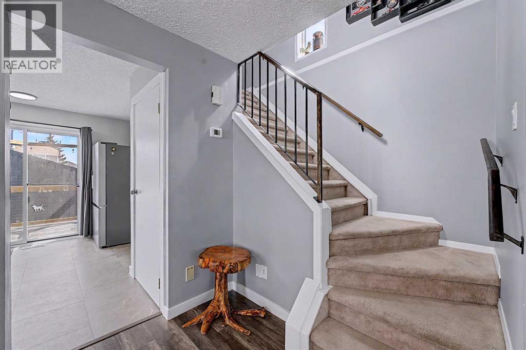 339 Coverdale Court Ne, Calgary, Alberta  T3K 4J8 - Photo 11 - A2301351