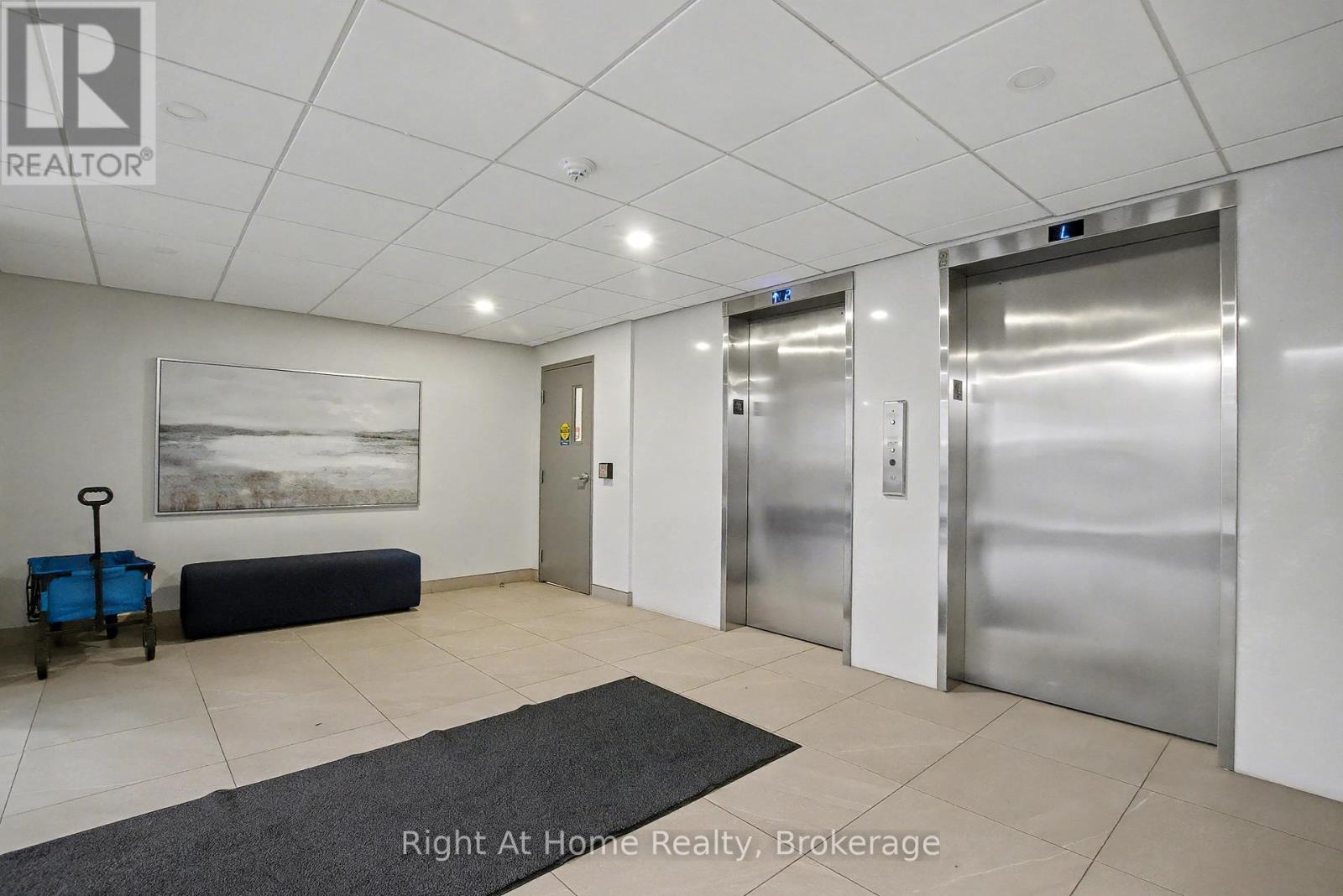 405 - 2121 Lakeshore Road, Burlington, Ontario  L7R 1C9 - Photo 5 - W13007308