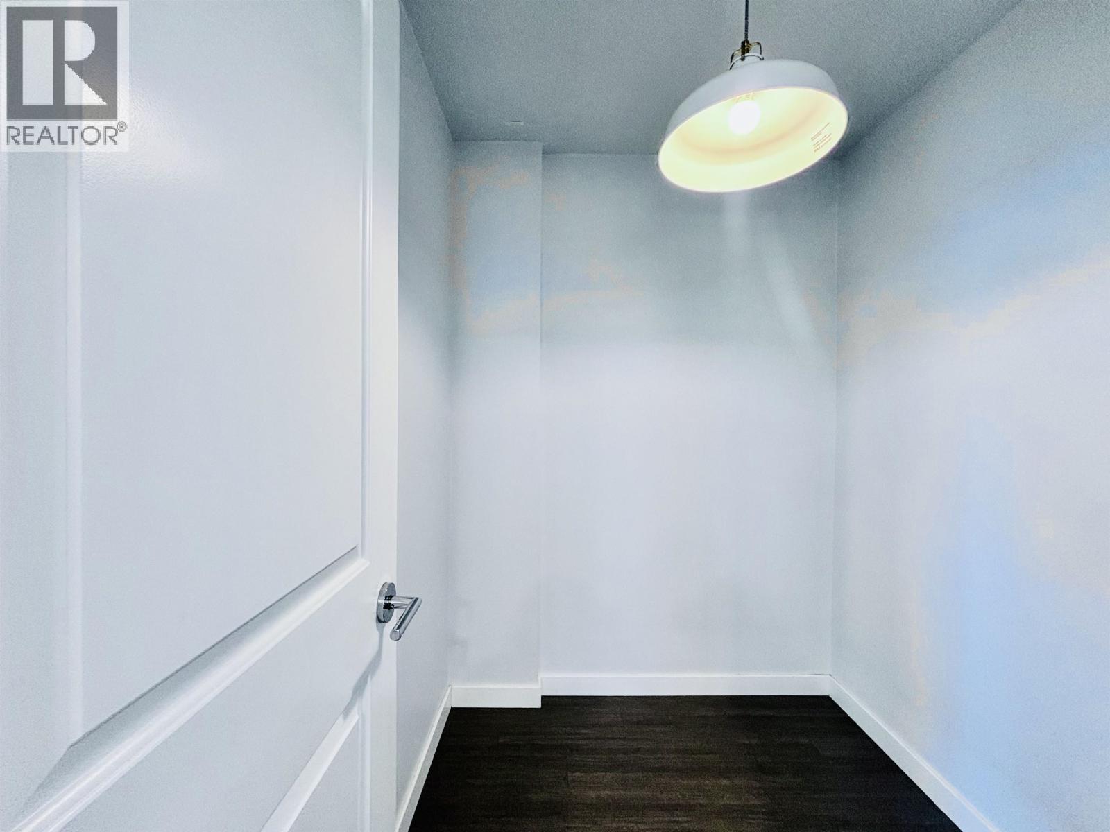 302 3263 Pierview Crescent, Vancouver, British Columbia  V5S 0C3 - Photo 11 - R3112270