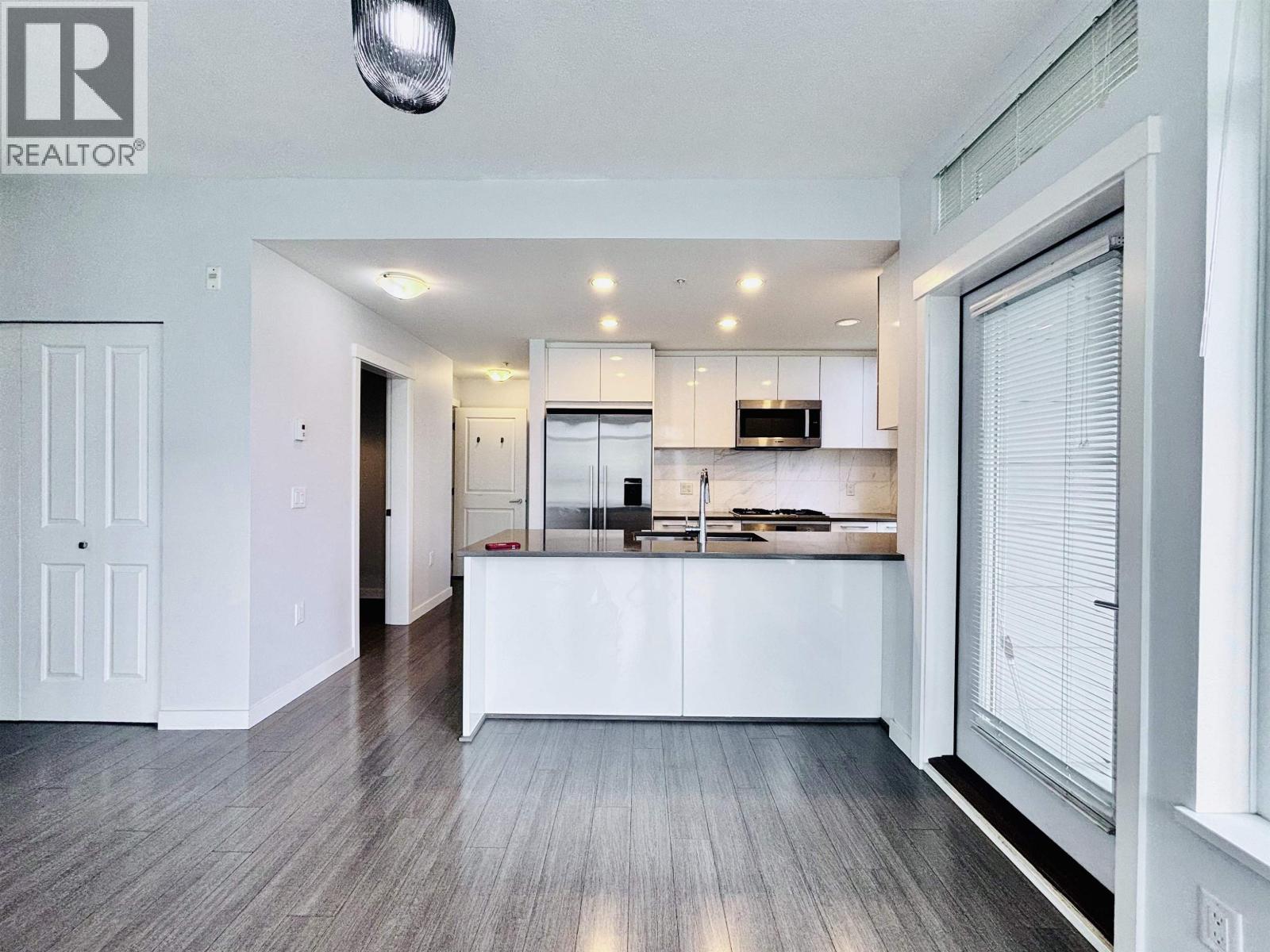 302 3263 Pierview Crescent, Vancouver, British Columbia  V5S 0C3 - Photo 14 - R3112270