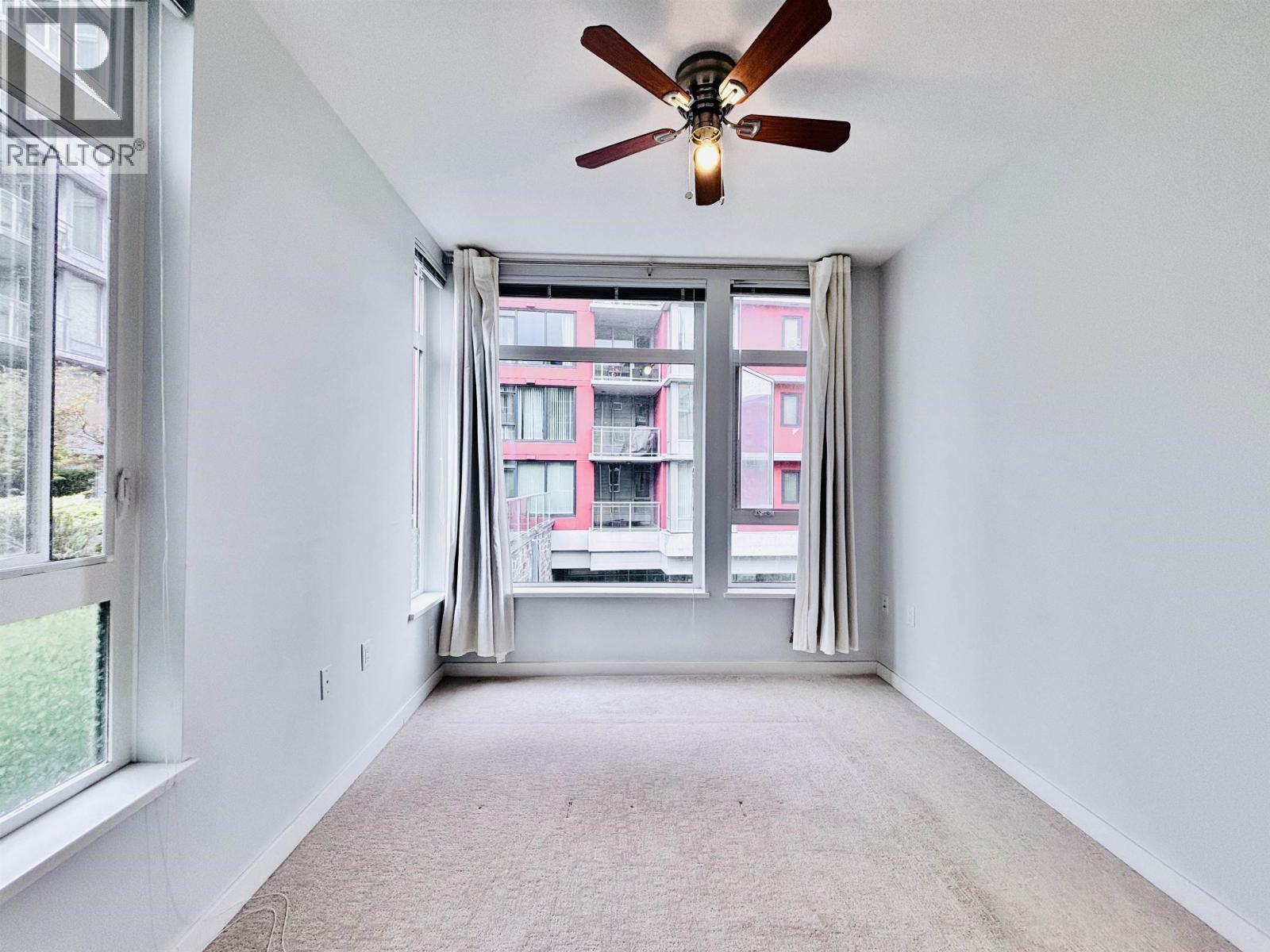 302 3263 Pierview Crescent, Vancouver, British Columbia  V5S 0C3 - Photo 8 - R3112270