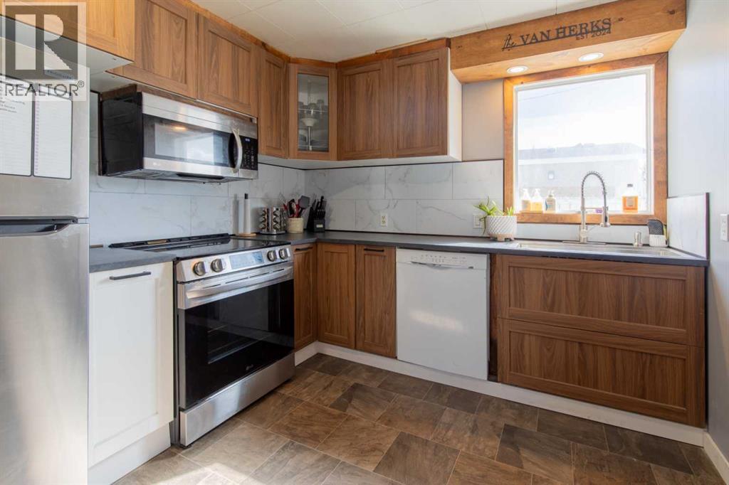 446 21 Street, Fort Macleod, Alberta  T0L 0Z0 - Photo 13 - A2301936