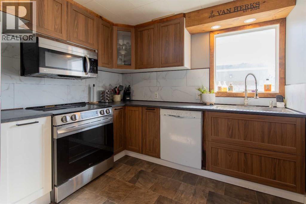 446 21 Street, Fort Macleod, Alberta  T0L 0Z0 - Photo 16 - A2301936