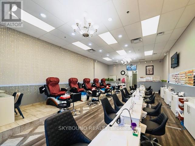 10 - 2499 Rutherford Road, Vaughan, Ontario  L4K 0J9 - Photo 2 - N12931560