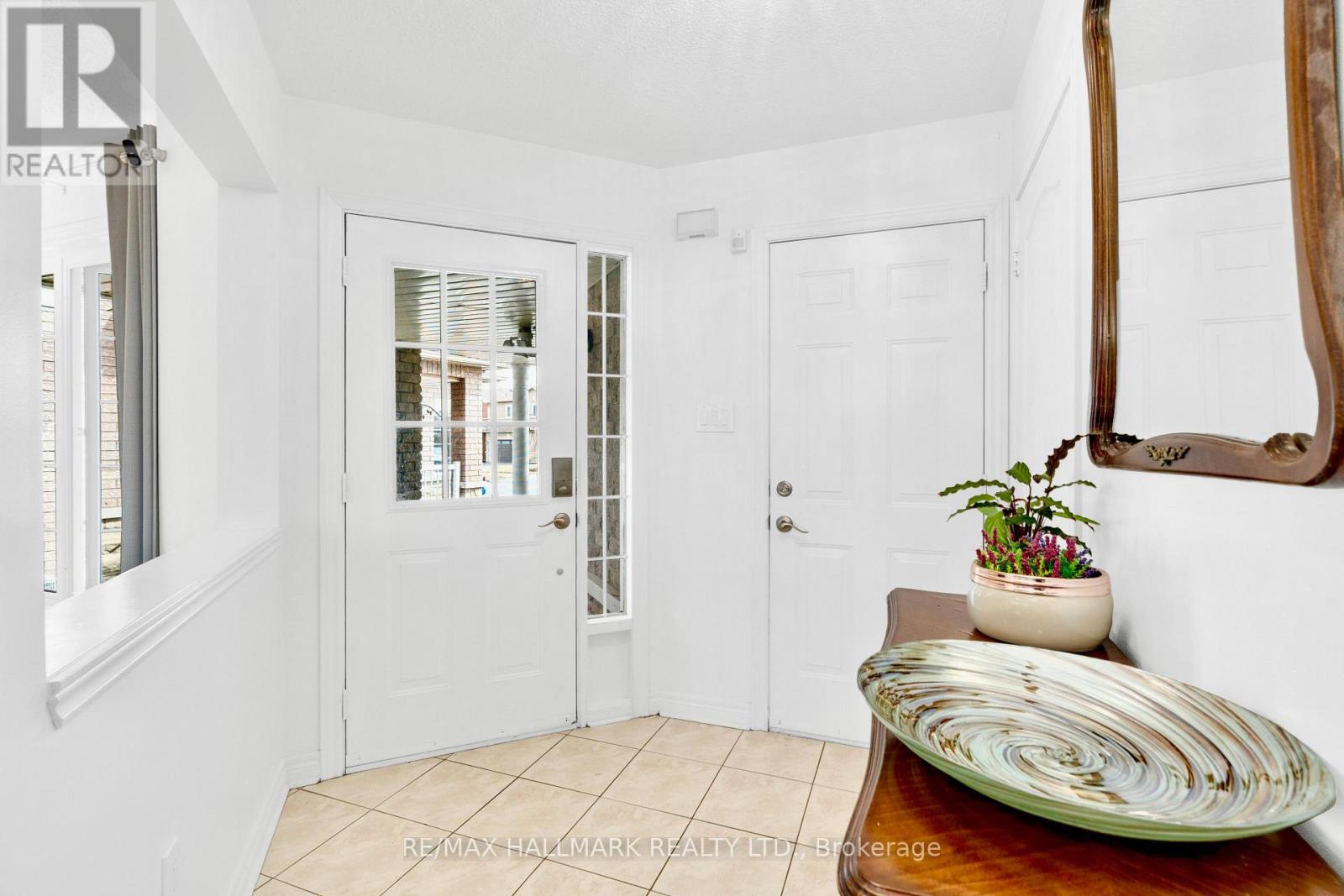 78 Sunridge Street, Richmond Hill, Ontario  L4E 3Z3 - Photo 8 - N12957818