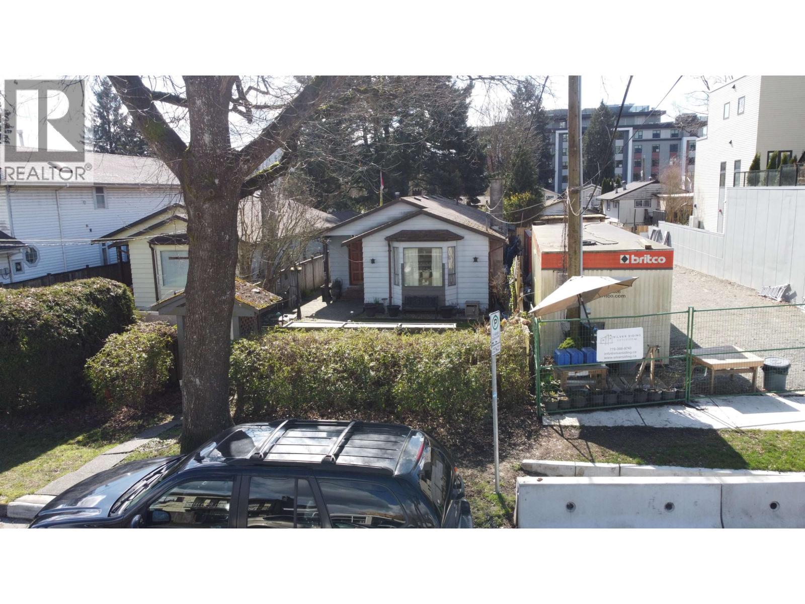 1551 Rupert Street, North Vancouver, British Columbia  V7J 1G3 - Photo 2 - R3103367