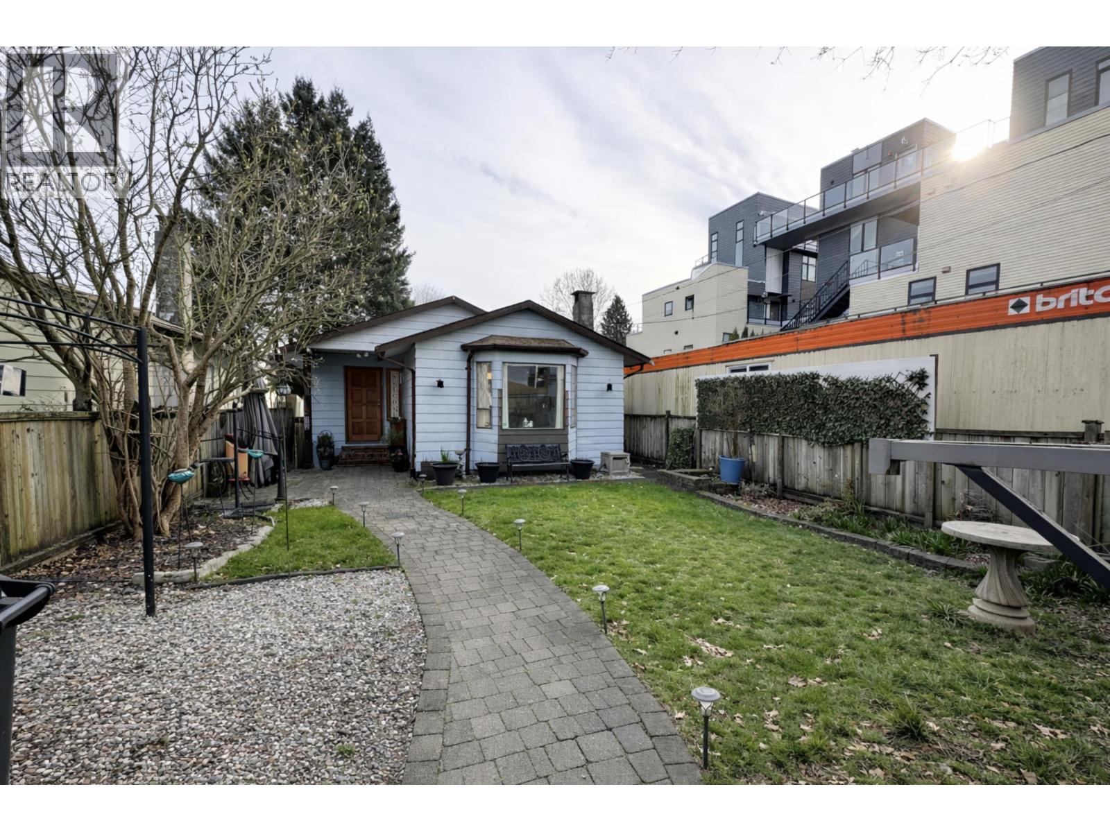 1551 Rupert Street, North Vancouver, British Columbia  V7J 1G3 - Photo 15 - R3103367