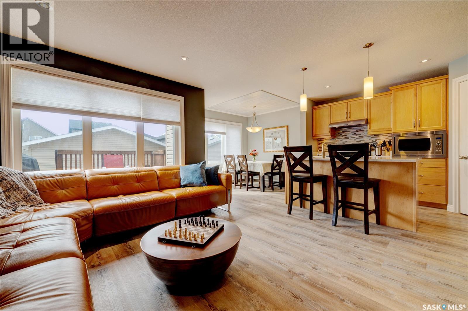 8717 Archer Lane, Regina, Saskatchewan  S4Y 0B9 - Photo 6 - SK033019