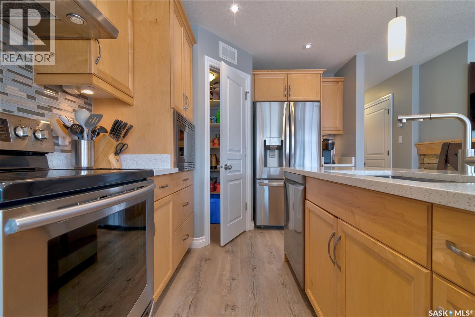 8717 Archer Lane, Regina, Saskatchewan  S4Y 0B9 - Photo 11 - SK033019