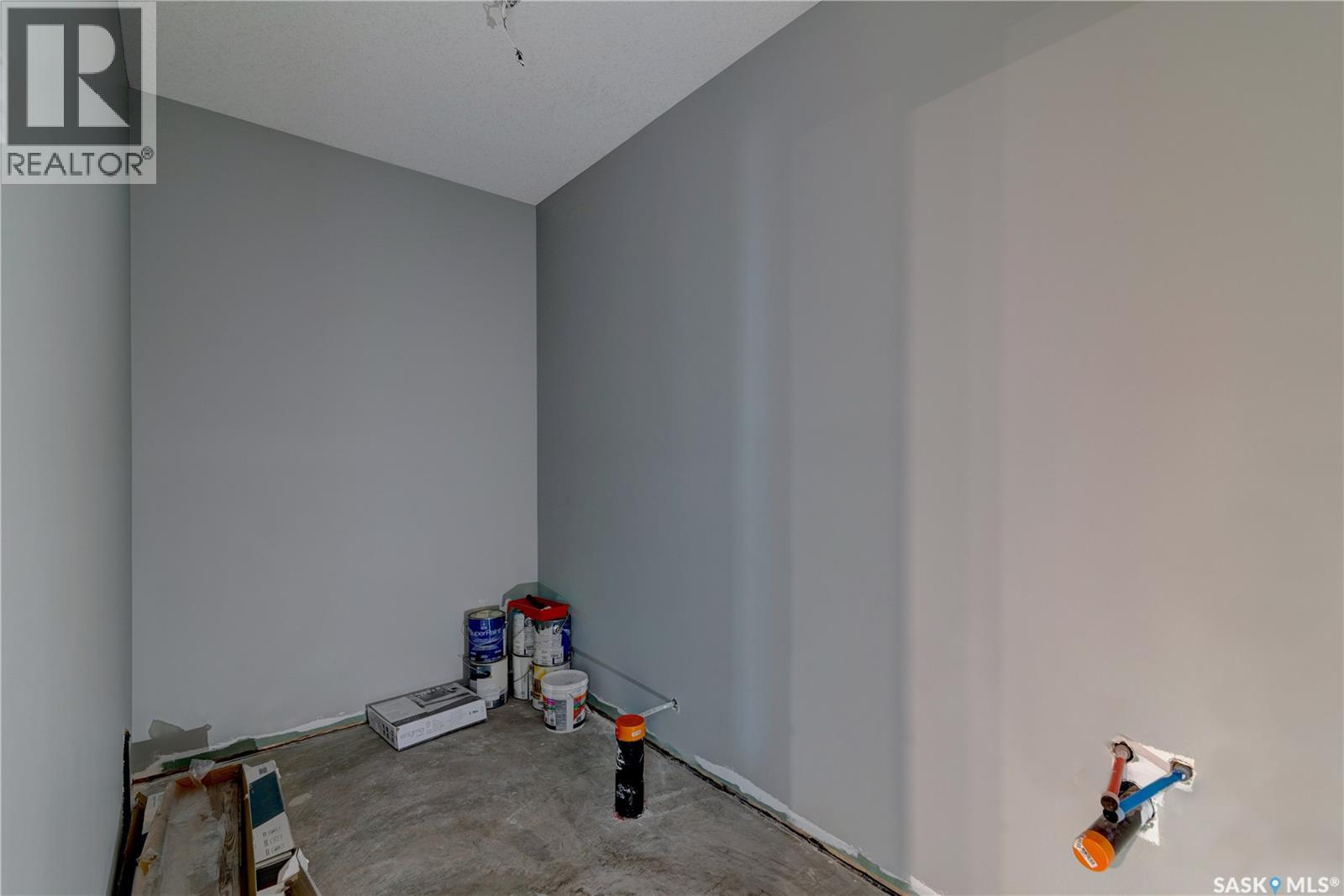 8717 Archer Lane, Regina, Saskatchewan  S4Y 0B9 - Photo 35 - SK033019