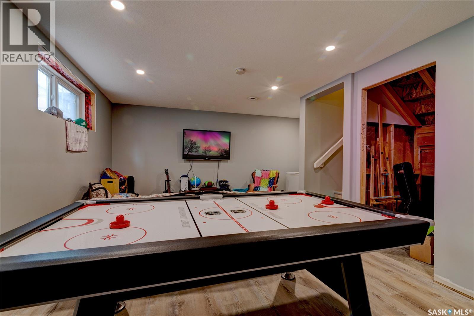 8717 Archer Lane, Regina, Saskatchewan  S4Y 0B9 - Photo 31 - SK033019