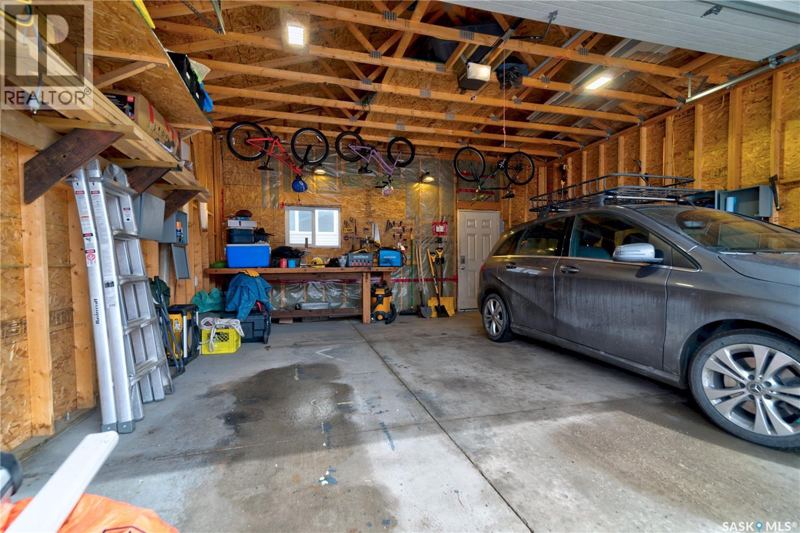 8717 Archer Lane, Regina, Saskatchewan  S4Y 0B9 - Photo 42 - SK033019