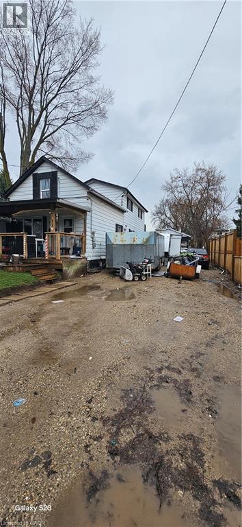 132 W Bridge Street W, Waterloo, Ontario  N2K 1K9 - Photo 2 - 40821517