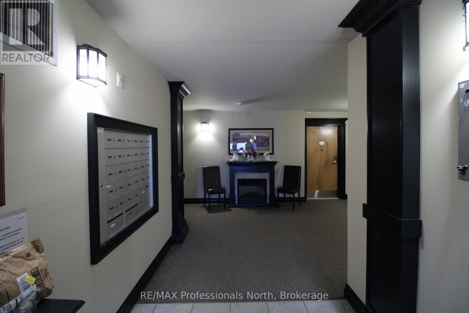 402 - 26 Dairy Lane, Huntsville, Ontario  P1H 0A4 - Photo 3 - X13007402