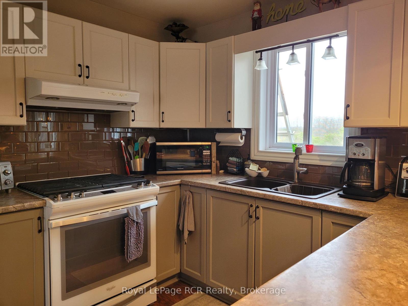 174715 Mulock Road, West Grey, Ontario  N0G 1S0 - Photo 14 - X13007428