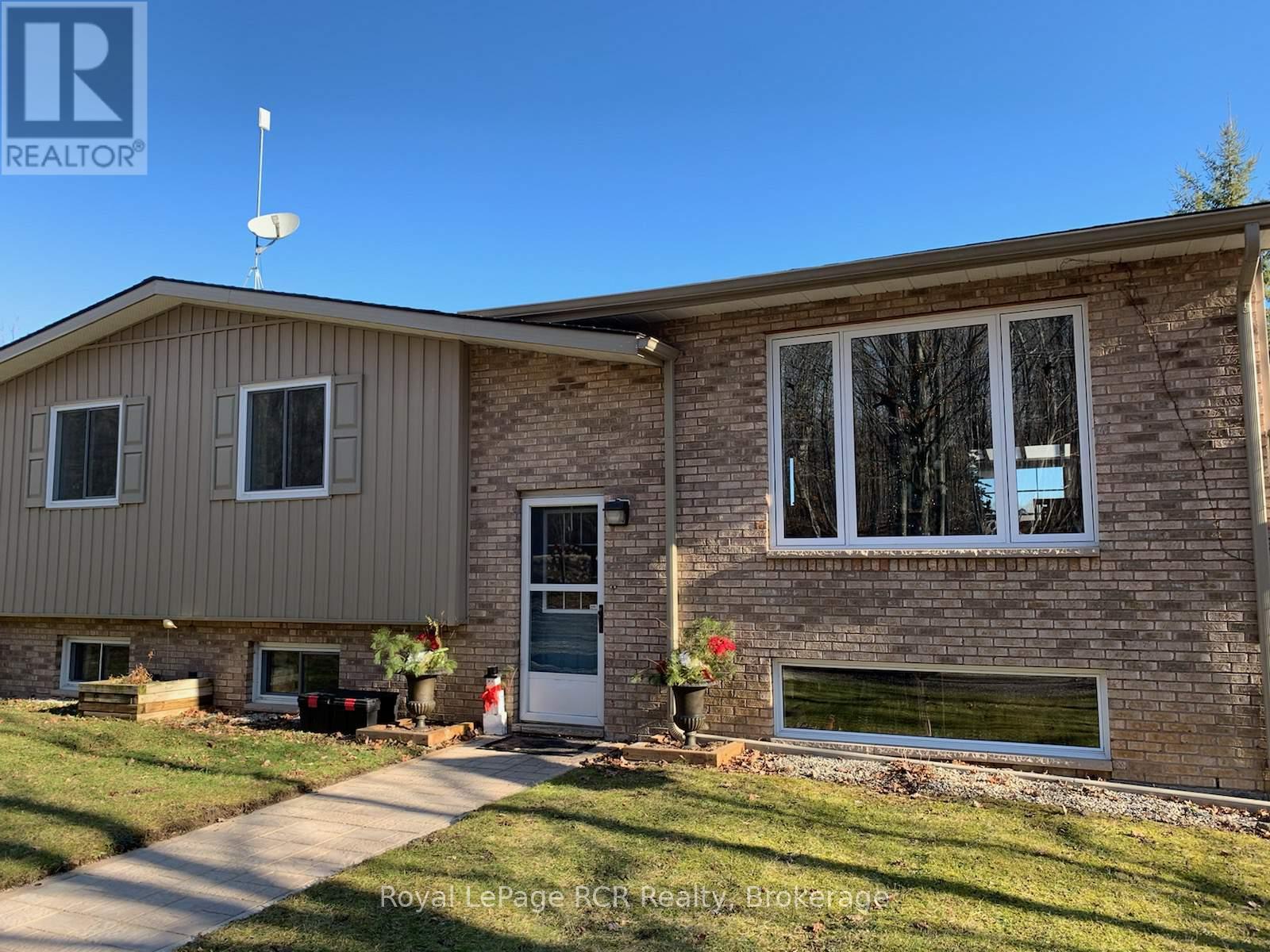 174715 Mulock Road, West Grey, Ontario  N0G 1S0 - Photo 4 - X13007428