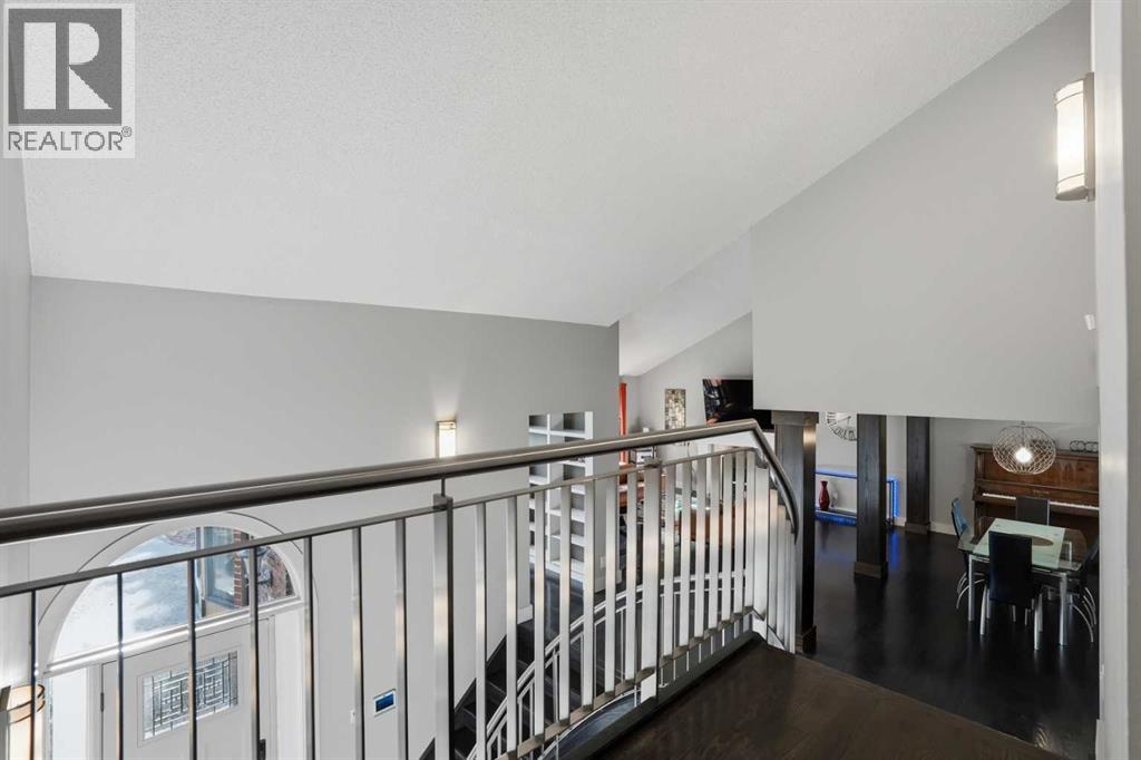 311 Coach Light Bay Sw, Calgary, Alberta  T3H 1X3 - Photo 25 - A2286955