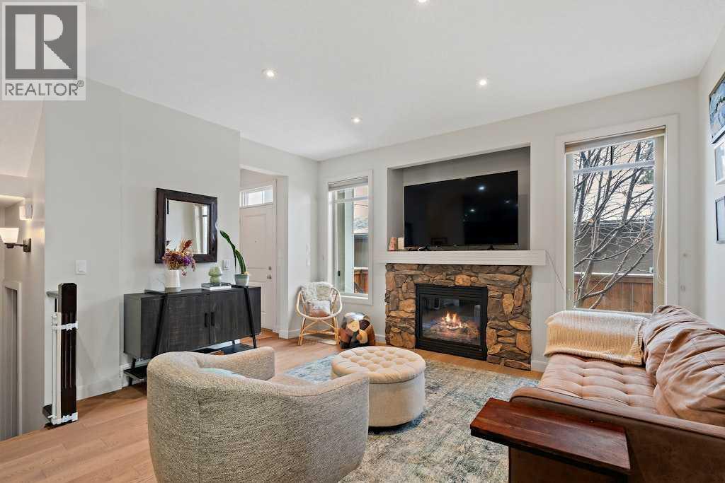 2, 3427 5 Avenue NW, Calgary, Alberta  T2N 0V5 - Photo 3 - A2299955