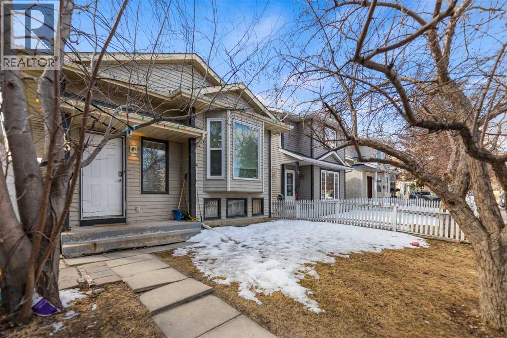 15 Erin Green Way Se, Calgary, Alberta  T2B 3C2 - Photo 2 - A2300306