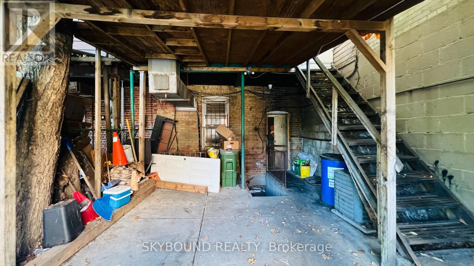 1 - 1772 St Clair Avenue W, Toronto, Ontario  M6N 1J3 - Photo 18 - W12448453