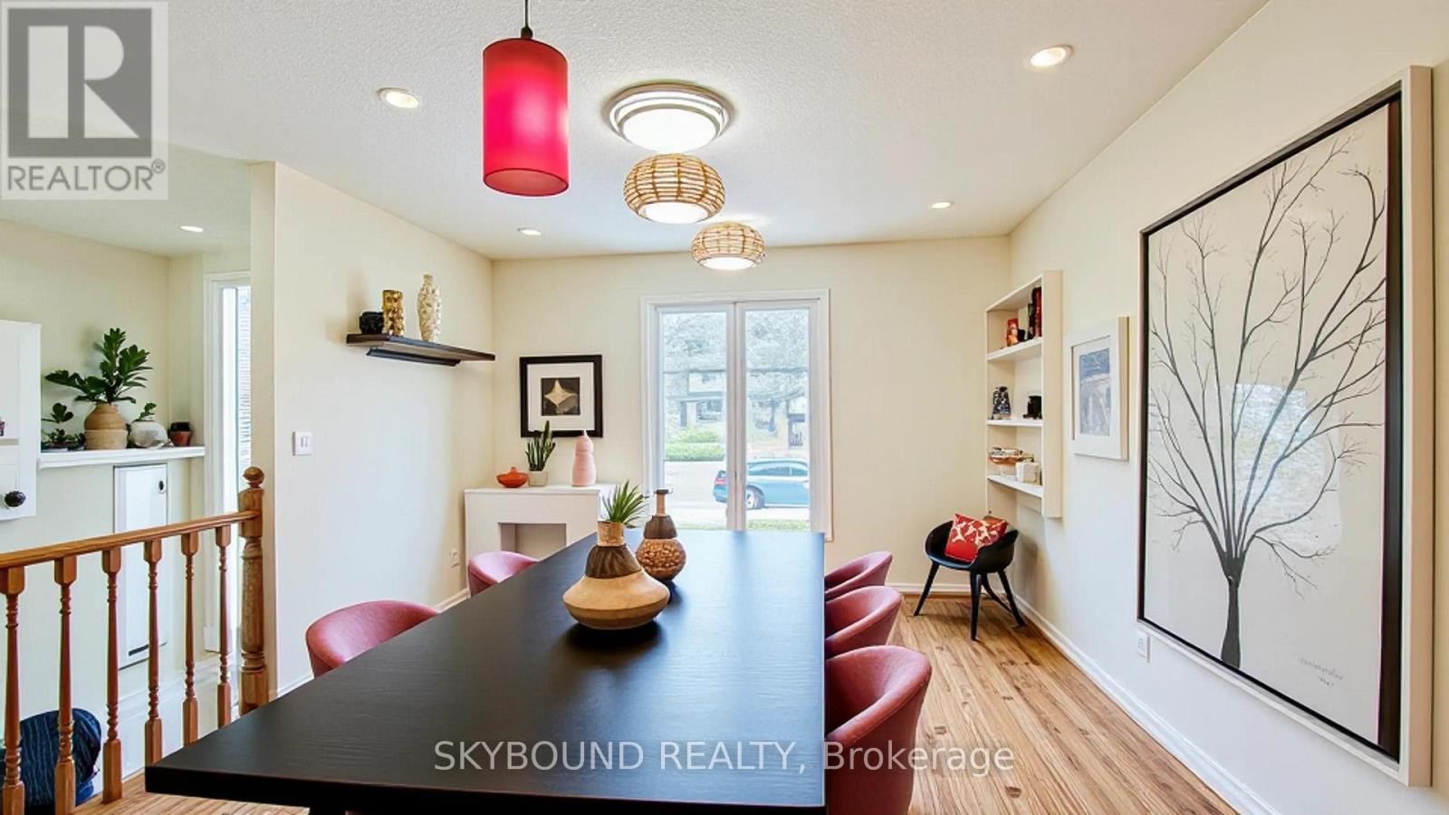 1298 Forest Hill, Oakville, Ontario  L6H 2S4 - Photo 3 - W12974184