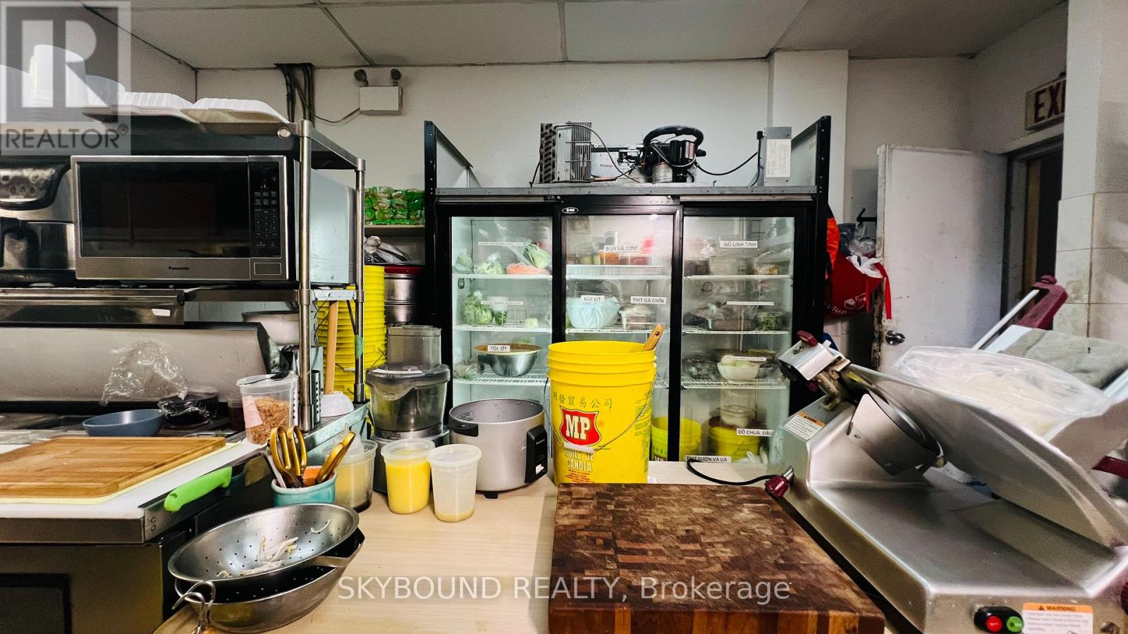 1 - 1772 St Clair Avenue W, Toronto, Ontario  M6N 1J3 - Photo 6 - W12448453