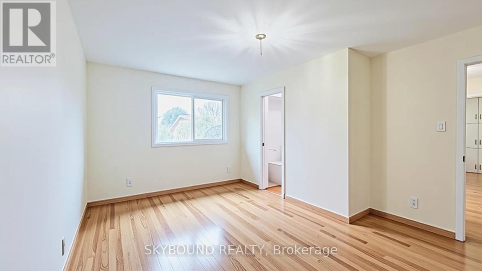 1298 Forest Hill, Oakville, Ontario  L6H 2S4 - Photo 29 - W12974184