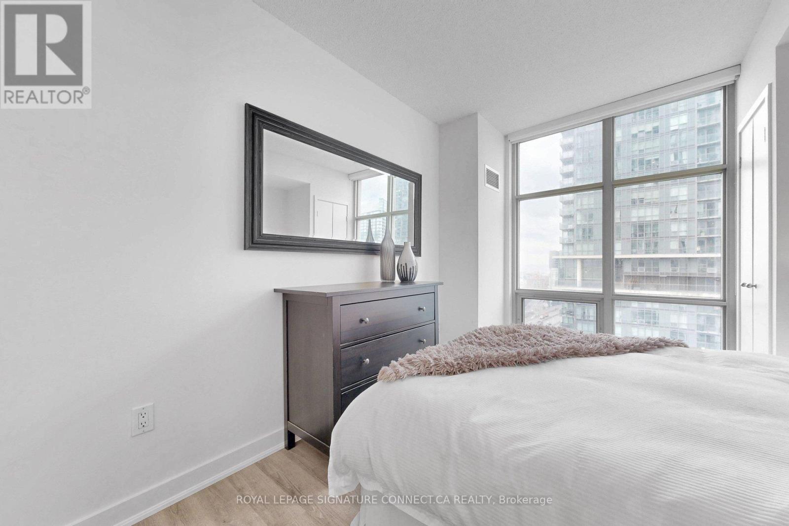 2712 - 35 Mariner Terrace, Toronto, Ontario  M5V 3V9 - Photo 20 - C13007284