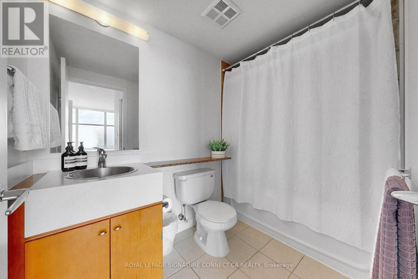 2712 - 35 Mariner Terrace, Toronto, Ontario  M5V 3V9 - Photo 22 - C13007284