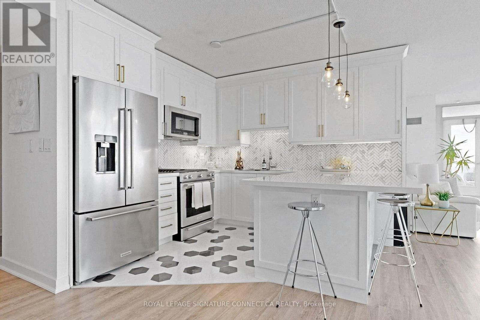 2712 - 35 Mariner Terrace, Toronto, Ontario  M5V 3V9 - Photo 3 - C13007284