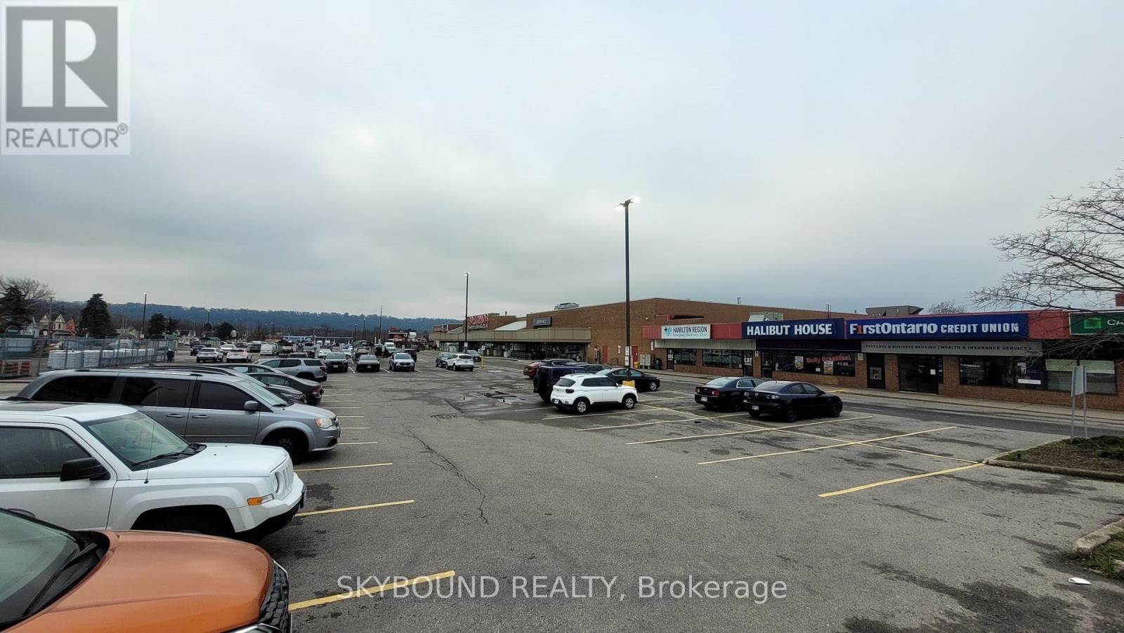 117 - 50 Dundurn Street S, Hamilton, Ontario  L8P 4W3 - Photo 12 - X12360381