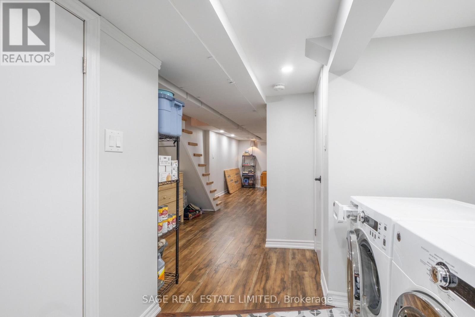 14 Newman Avenue, Toronto, Ontario  M4C 5A4 - Photo 31 - E13007310