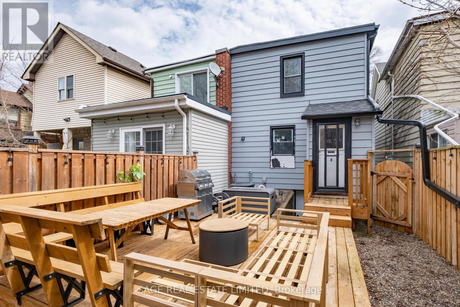 14 Newman Avenue, Toronto, Ontario  M4C 5A4 - Photo 36 - E13007310