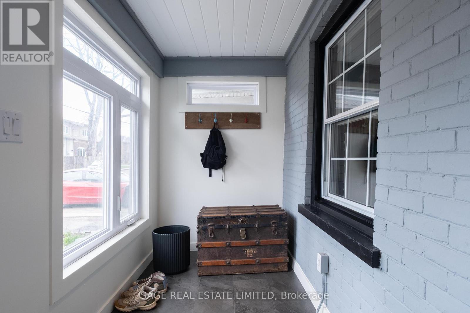 14 Newman Avenue, Toronto, Ontario  M4C 5A4 - Photo 38 - E13007310