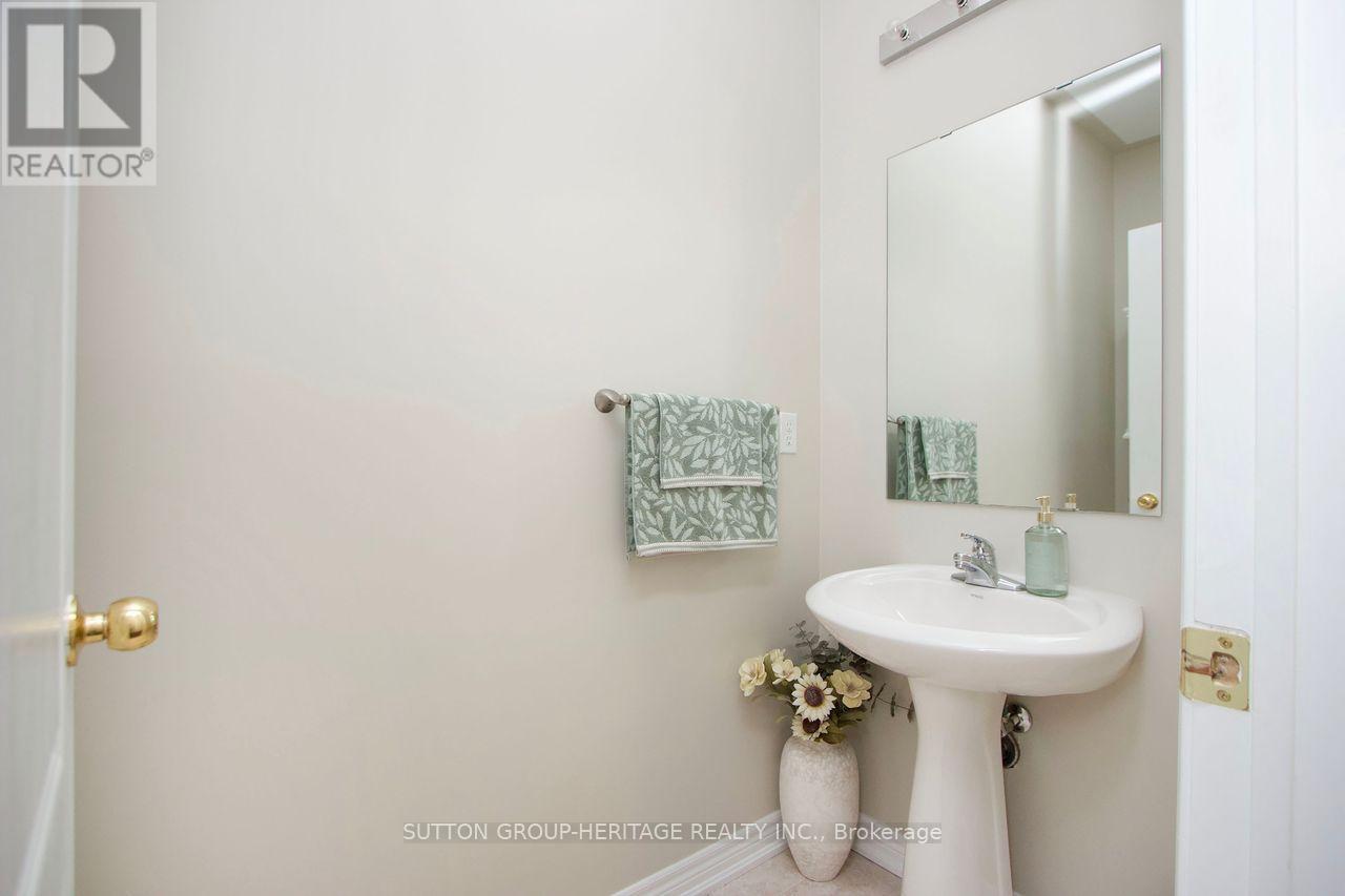 62 Abbyview Drive, Whitby, Ontario  L1P 0A5 - Photo 22 - E13007404