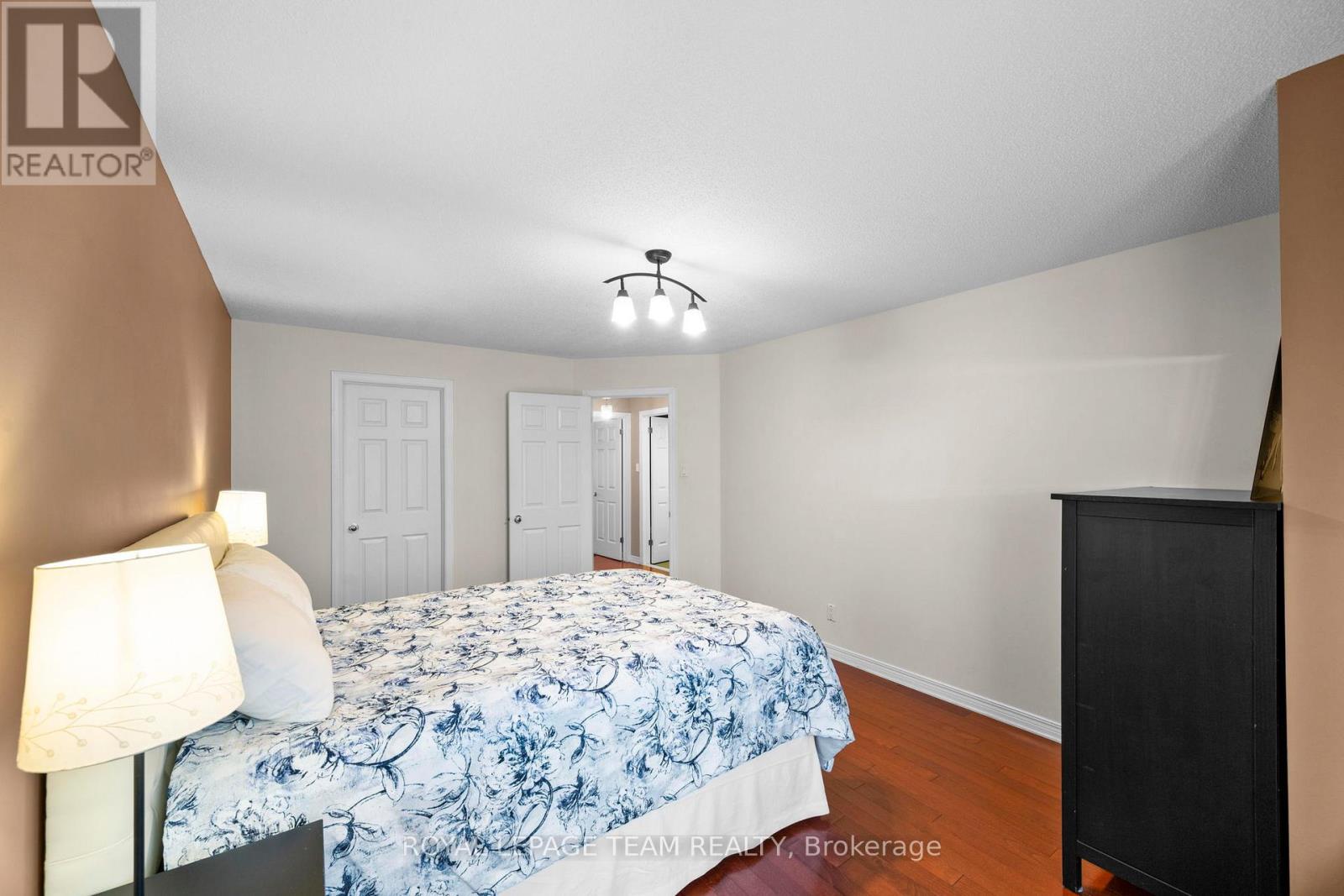 152 Hunterswood Crescent, Ottawa, Ontario  K1G 5W1 - Photo 24 - X13007396