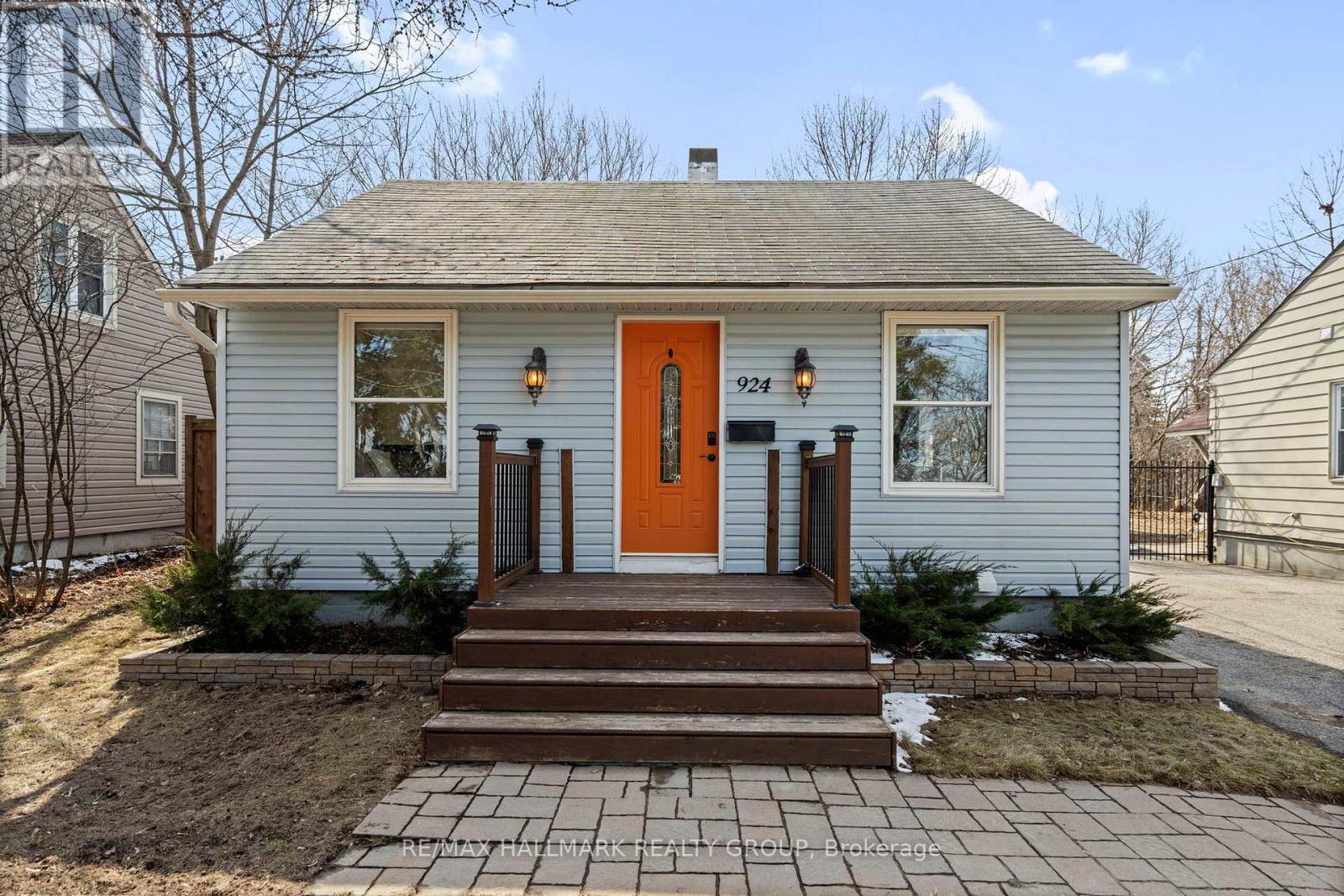 924 FISHER AVENUE, Ottawa, Ontario