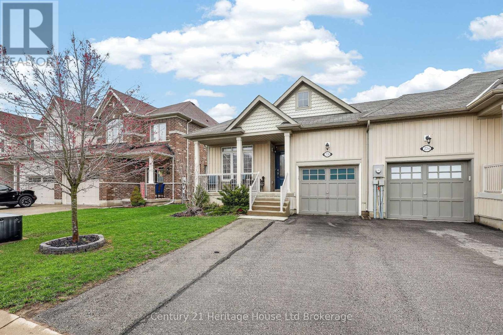 228 Palmer Lane, Woodstock, Ontario  N4T 0G5 - Photo 2 - X13007292