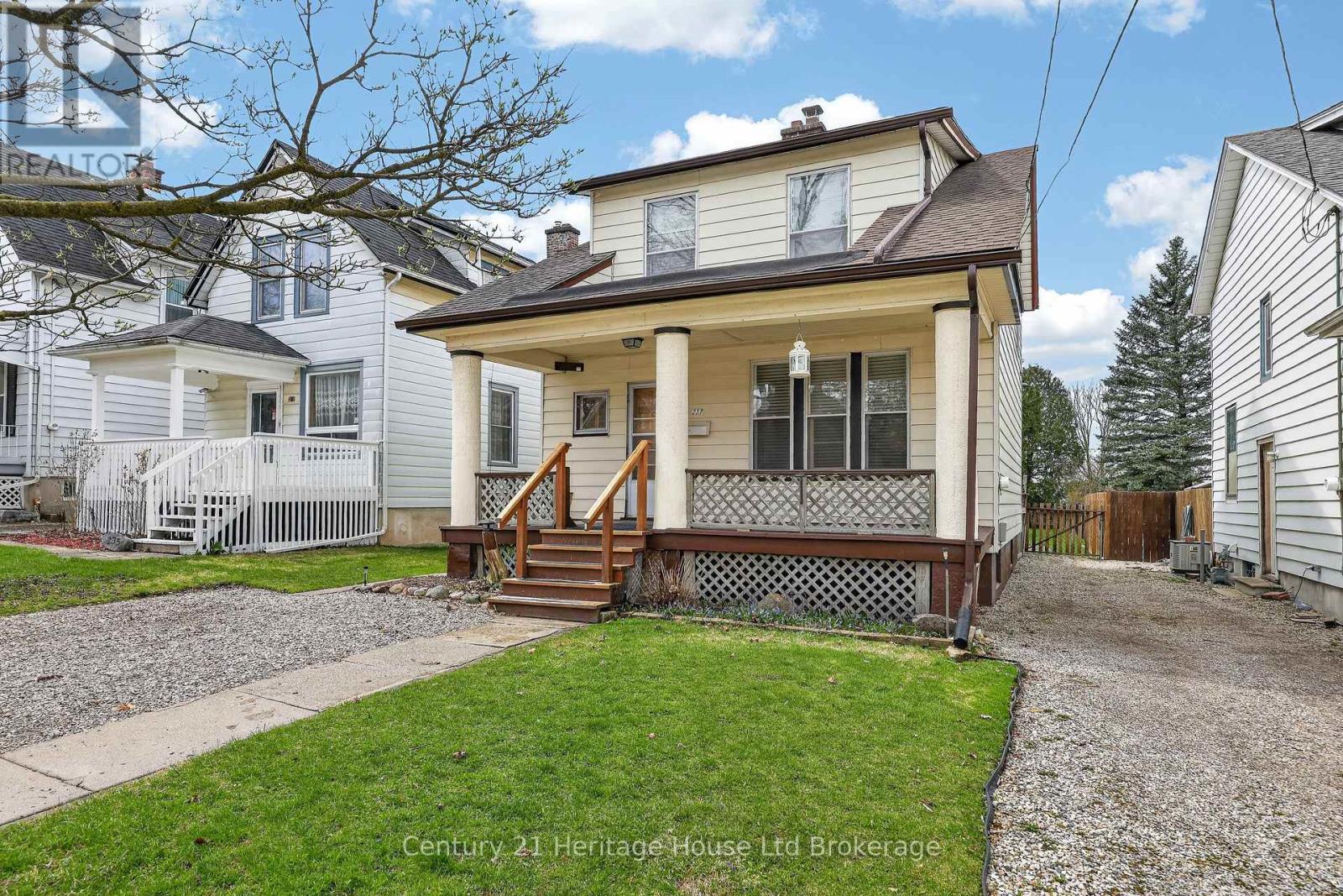 237 Delatre Street, Woodstock, Ontario  N4S 6C6 - Photo 3 - X13007298