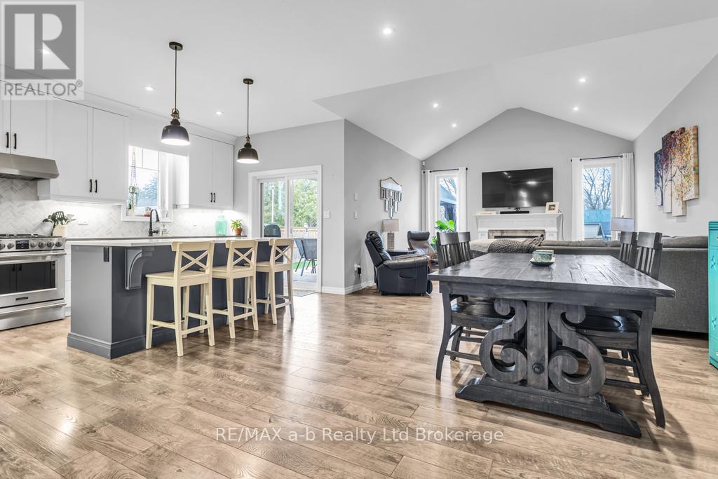 241 Wilson Avenue, Tillsonburg, Ontario  N4G 0H4 - Photo 13 - X13007412