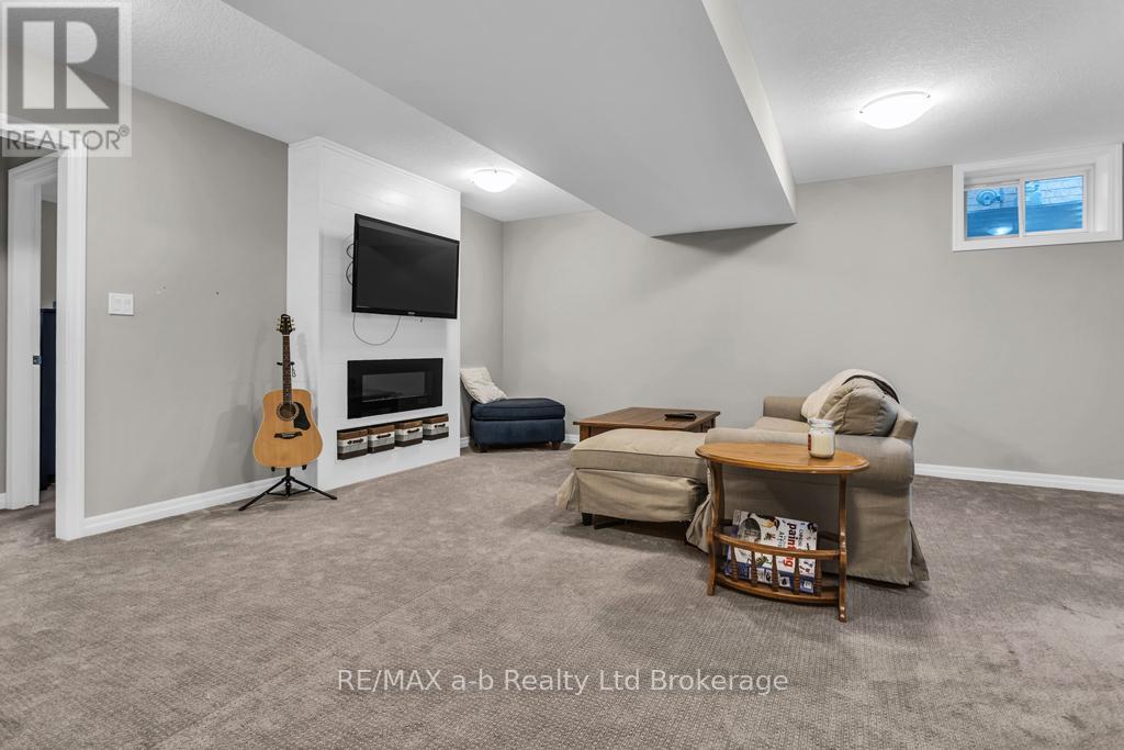 241 Wilson Avenue, Tillsonburg, Ontario  N4G 0H4 - Photo 23 - X13007412