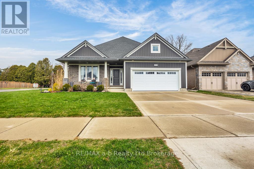 241 Wilson Avenue, Tillsonburg, Ontario  N4G 0H4 - Photo 3 - X13007412