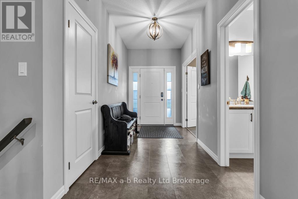 241 Wilson Avenue, Tillsonburg, Ontario  N4G 0H4 - Photo 8 - X13007412