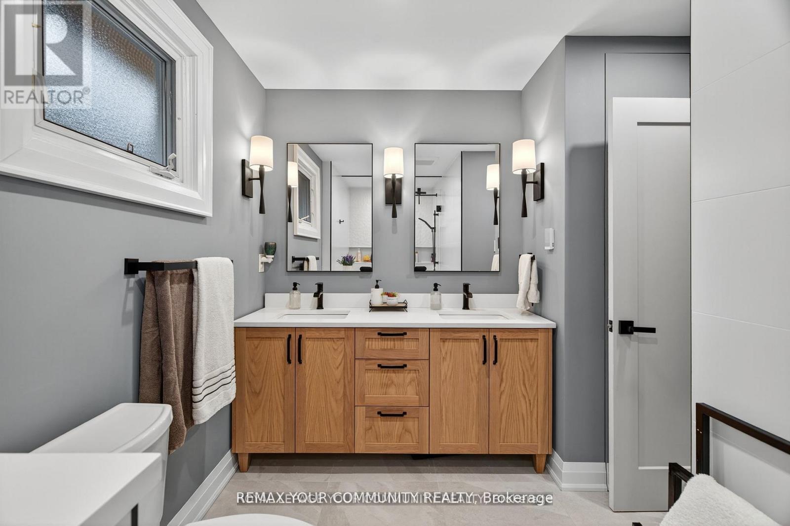 105 Orchard Heights Boulevard, Aurora, Ontario  L4G 2Z8 - Photo 16 - N13007296