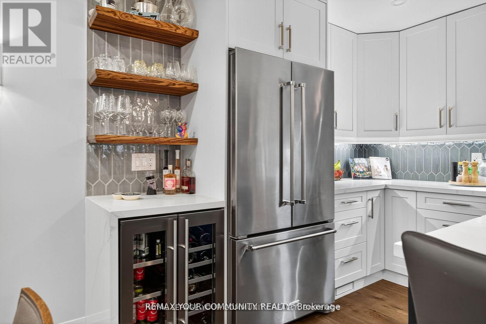 105 Orchard Heights Boulevard, Aurora, Ontario  L4G 2Z8 - Photo 6 - N13007296