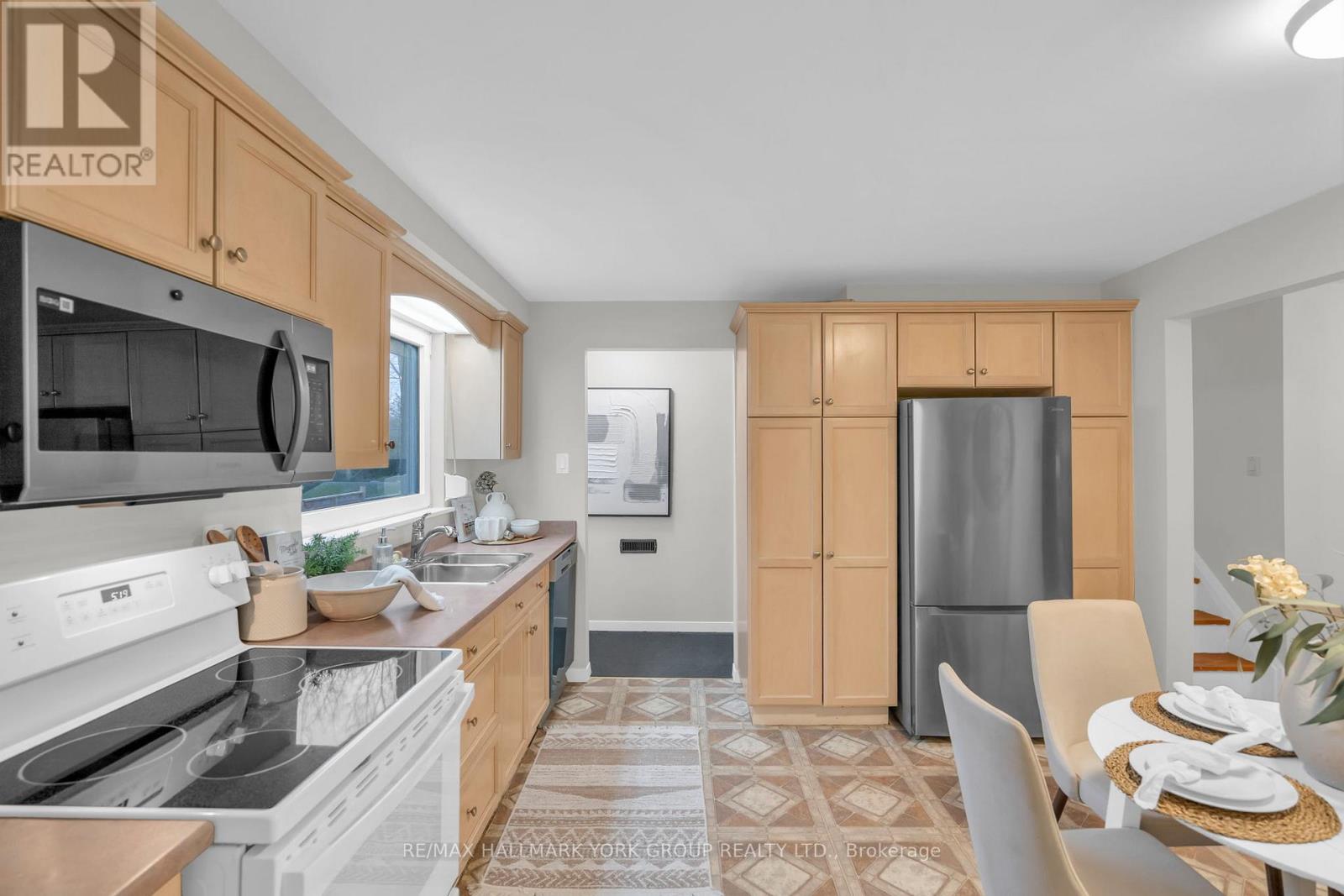 67 Devins Drive, Aurora, Ontario  L4G 2Z5 - Photo 17 - N13007338