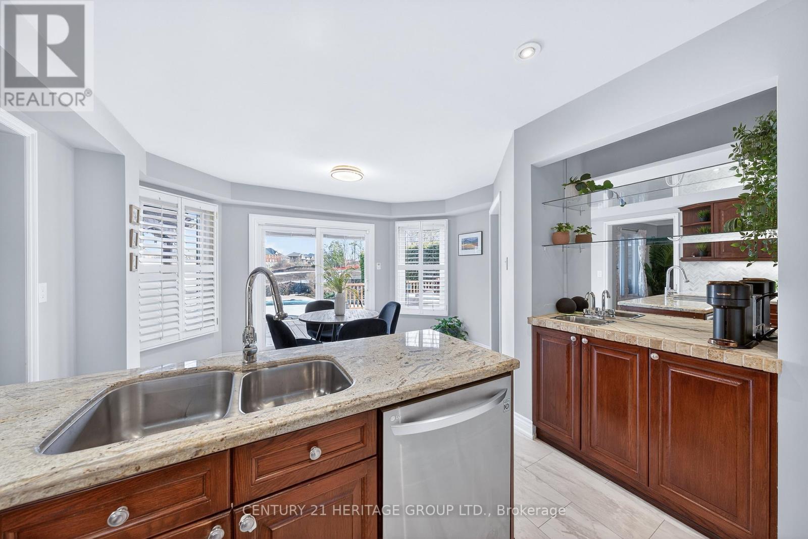 483 Alex Doner Drive, Newmarket, Ontario  L3X 1C3 - Photo 13 - N13007366